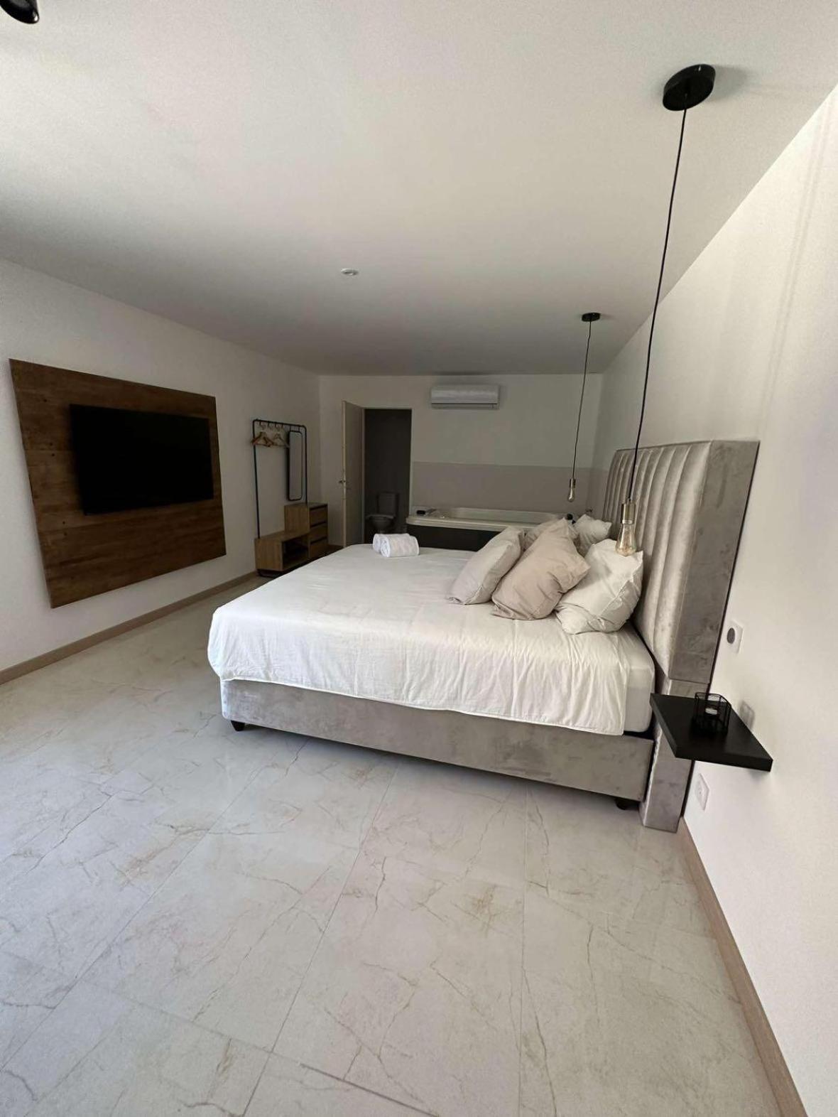 My Suite Bourgoin-Jallieu Ngoại thất bức ảnh